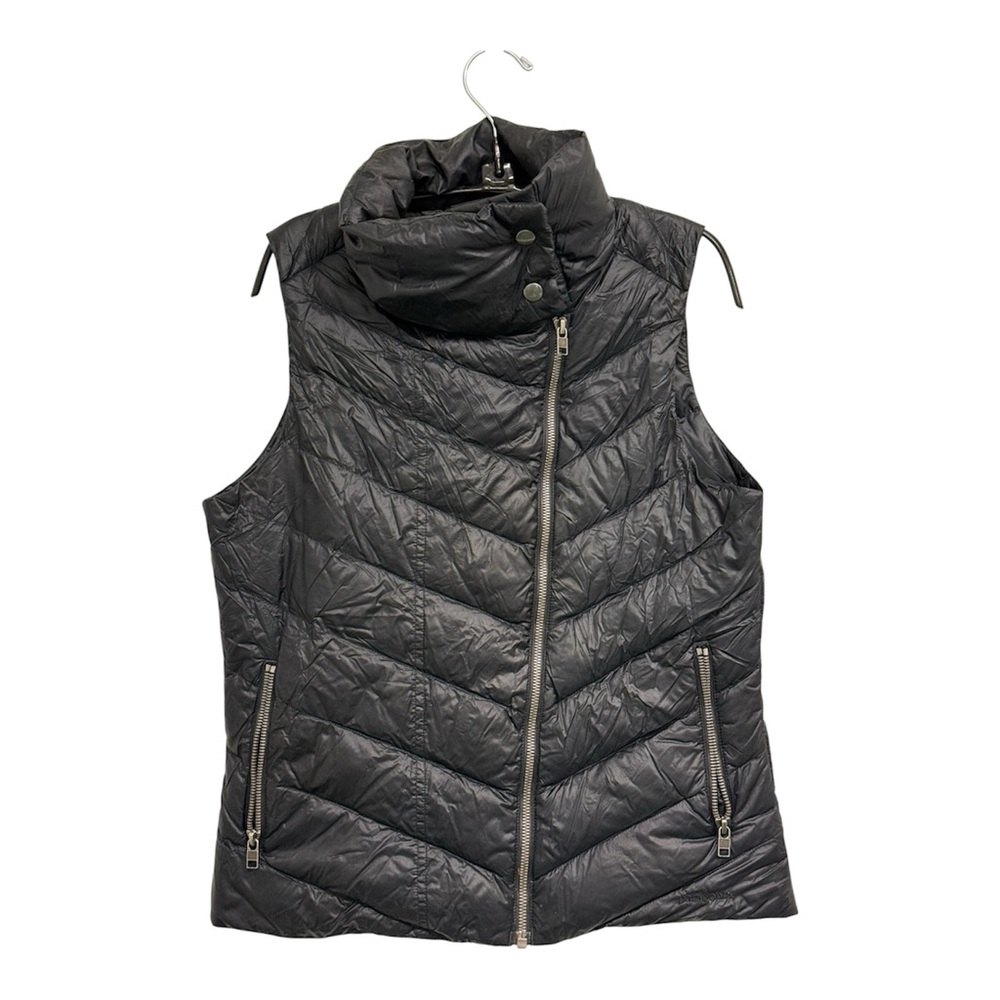 Patagonia Black Quilted Asymmetrical Zip Puffer Vest - Women
